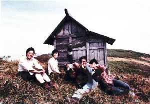 �\�����R�R��